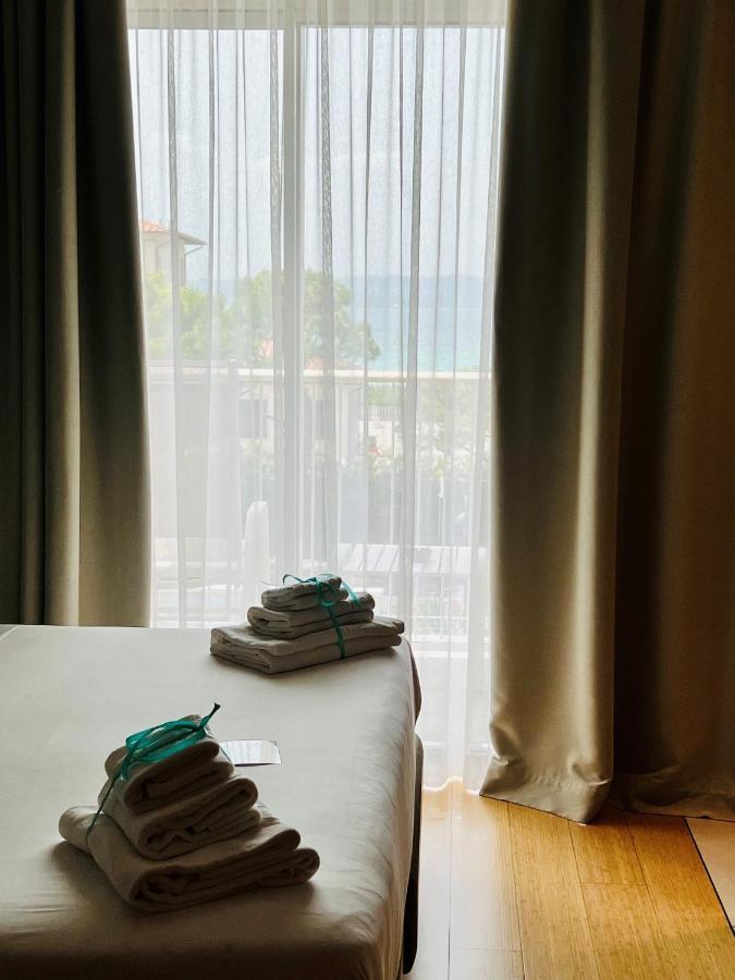 Hotel Ocelle Thermae&Spa (Adults Only) Sirmione Exteriör bild